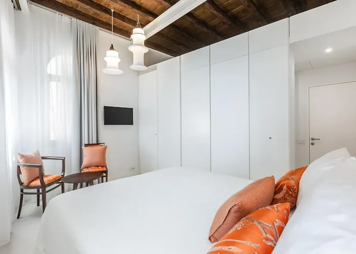 Palazzo Basilisco Luxury Διαμέρισμα *